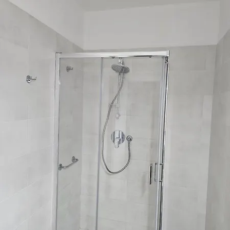 דירה Two Bedrooms With Terrace